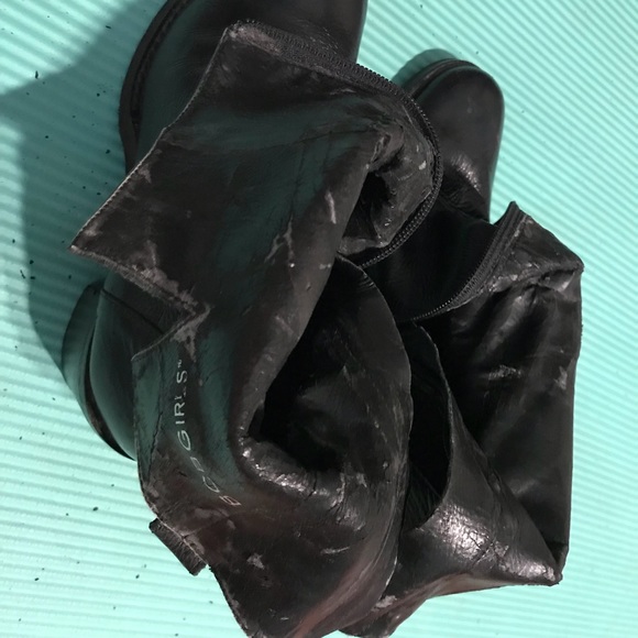 Boot - Picture 5 of 5